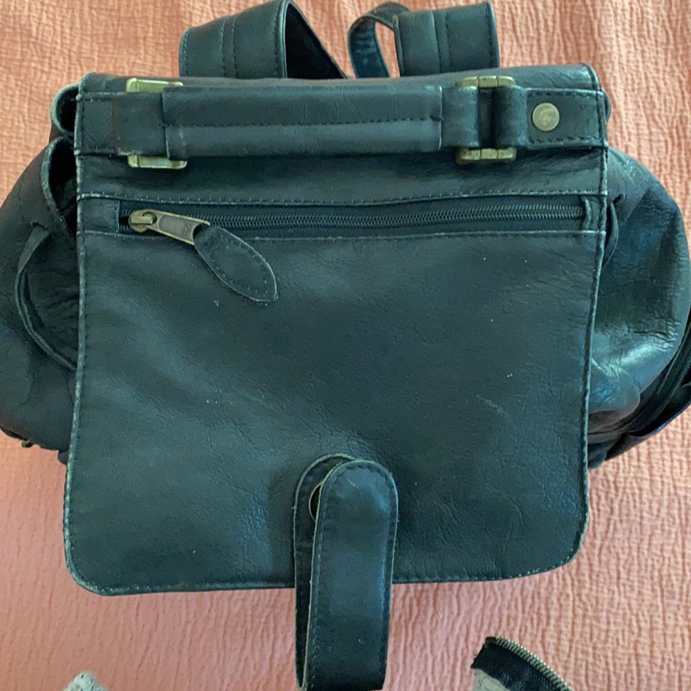 Leather Backpack - Picture 5 of 7